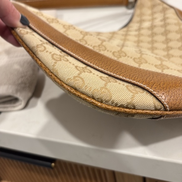 Authenic Brand New Vintage Gucci Hobo Beige - Picture 17 of 17